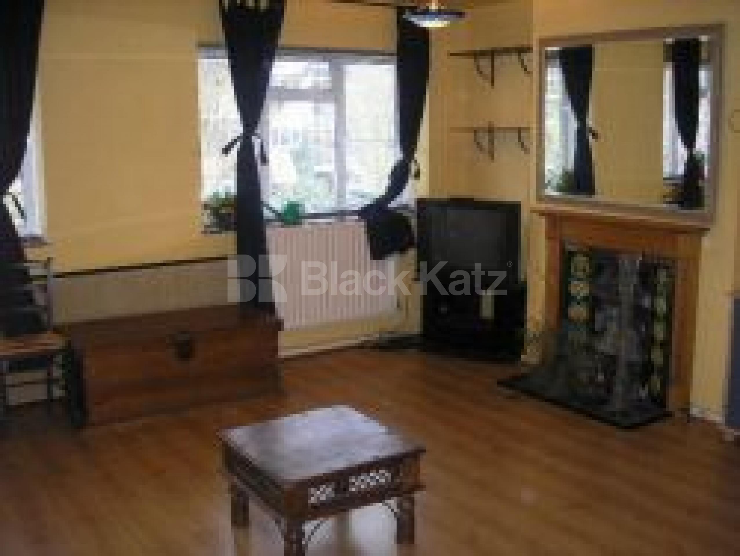 			Studio Apartment, 1 bath, 1 reception Studio			 St Albans Road, PARLIAMENT HILL NW5